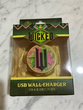 🤎 NIB Wicked USB Wall Charger USB-A and USB-C Ports Sealed Package